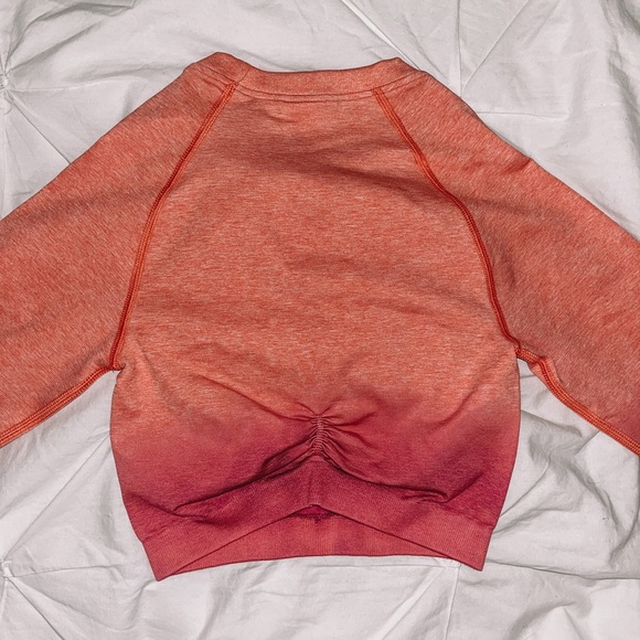 Gymshark Crop Top - Picture 3 of 3